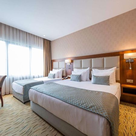 Clarion Hotel Istanbul Mahmutbey Exterior photo